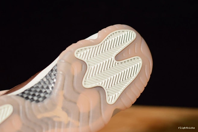 Air Low AH7860-105 11 Jordan Gold Rose GS 0306